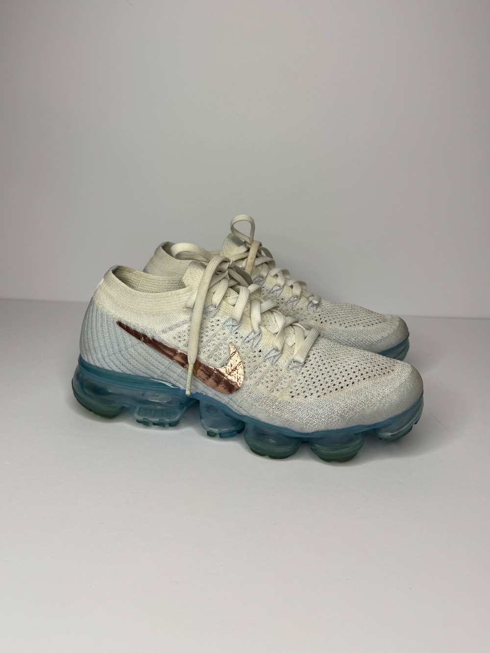 Nike Air VaporMax Flyknit Explorer Light Bone Rose Gold Women’s 7.5 Sneakers